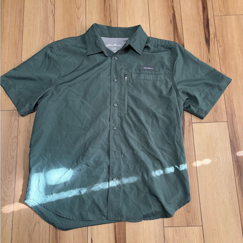 Eddie Bauer Men's Olive Button-Down Shirt